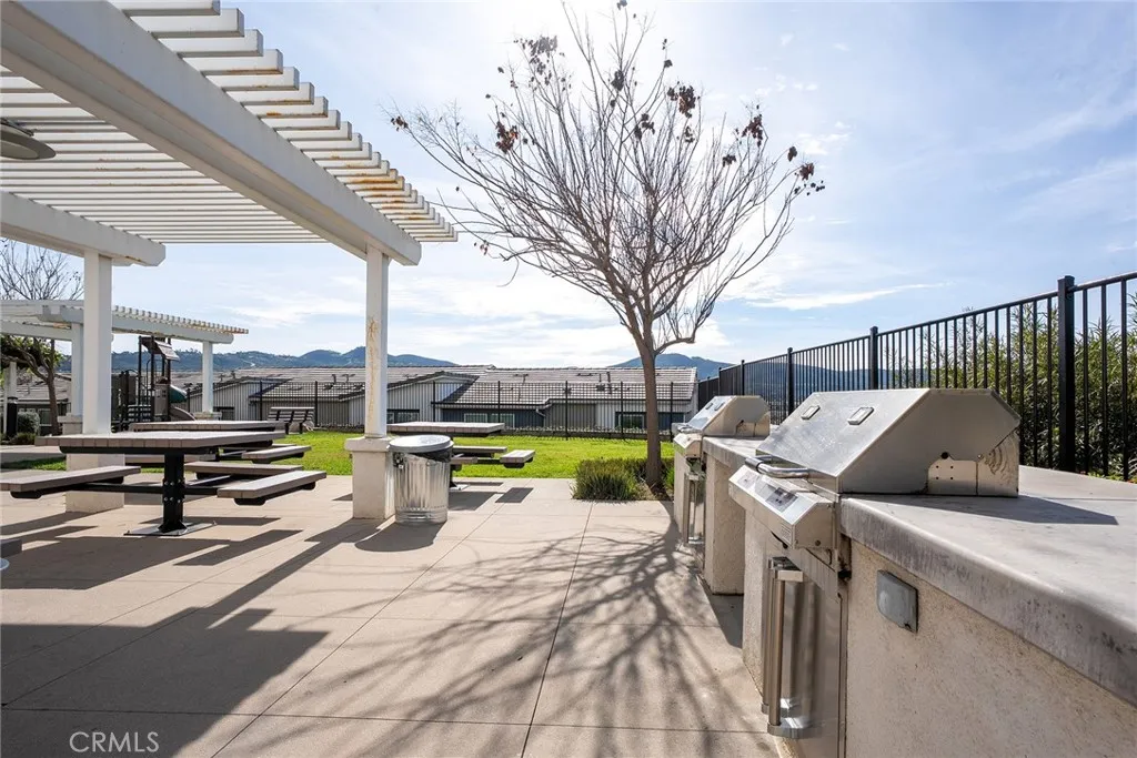 371 Fitzpatrick Rd Unit 102