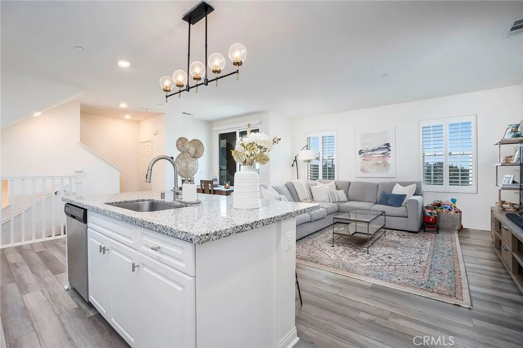 371 Fitzpatrick Rd Unit 102