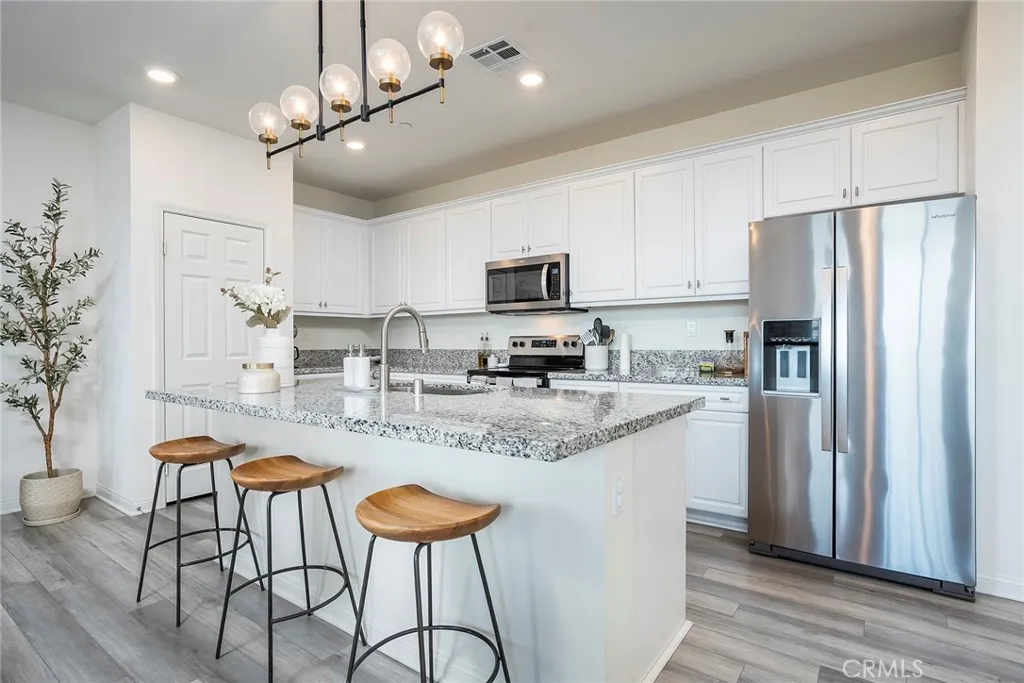 371 Fitzpatrick Rd Unit 102