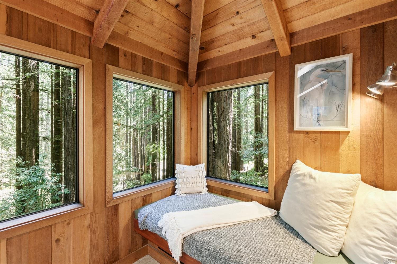 10092 Sorcerer Wood Rd