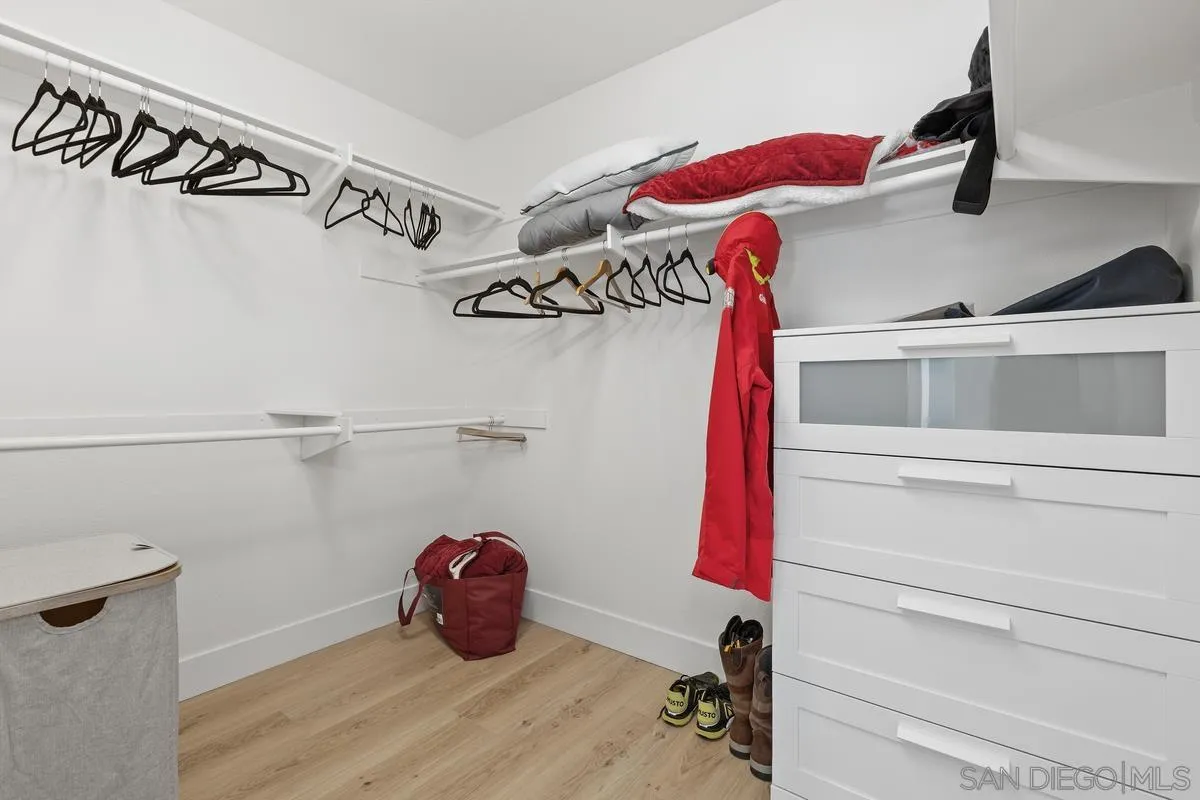 4802 Baroque Terrace