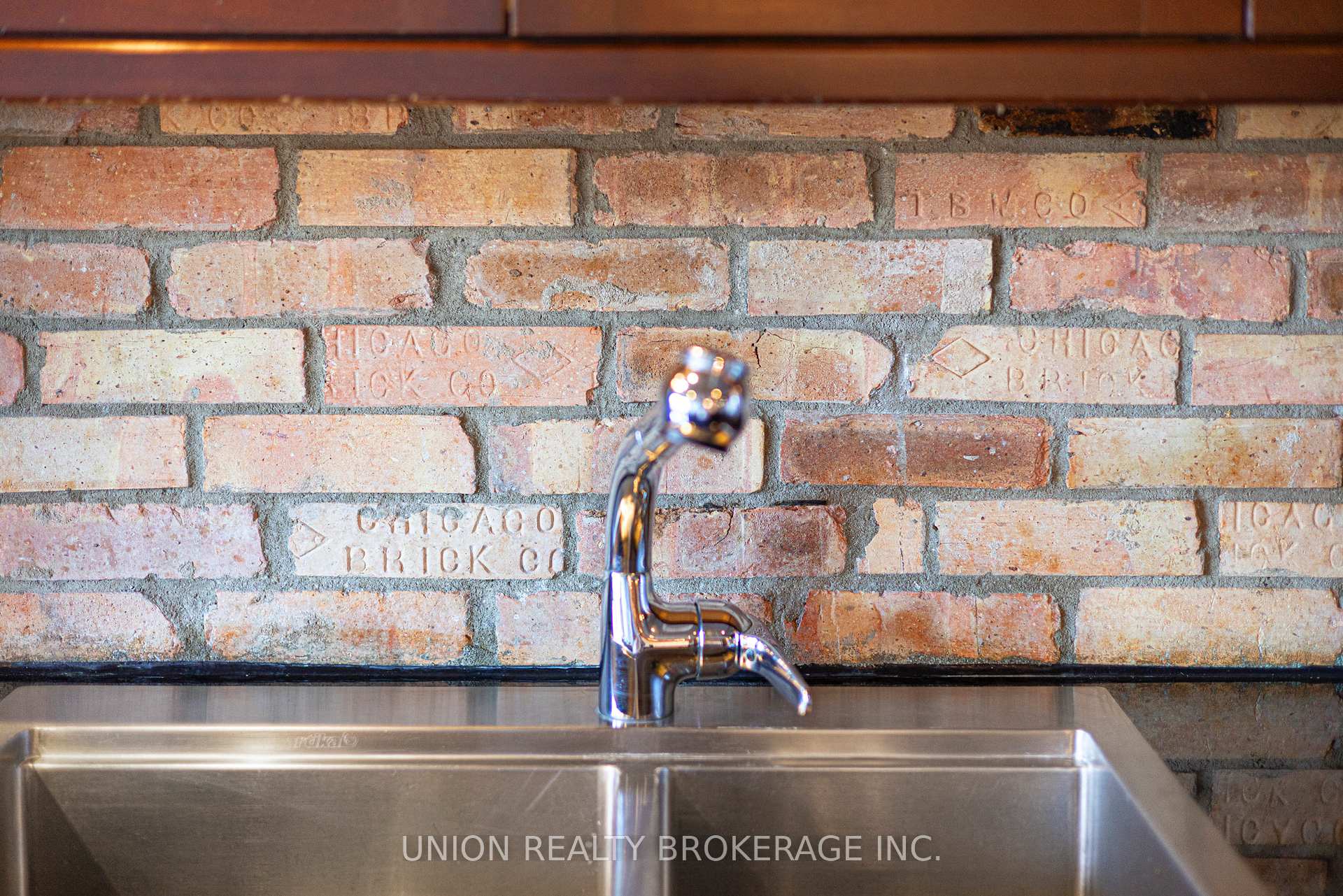 #303 - 1852 Queen Street, Toronto Unit: 303