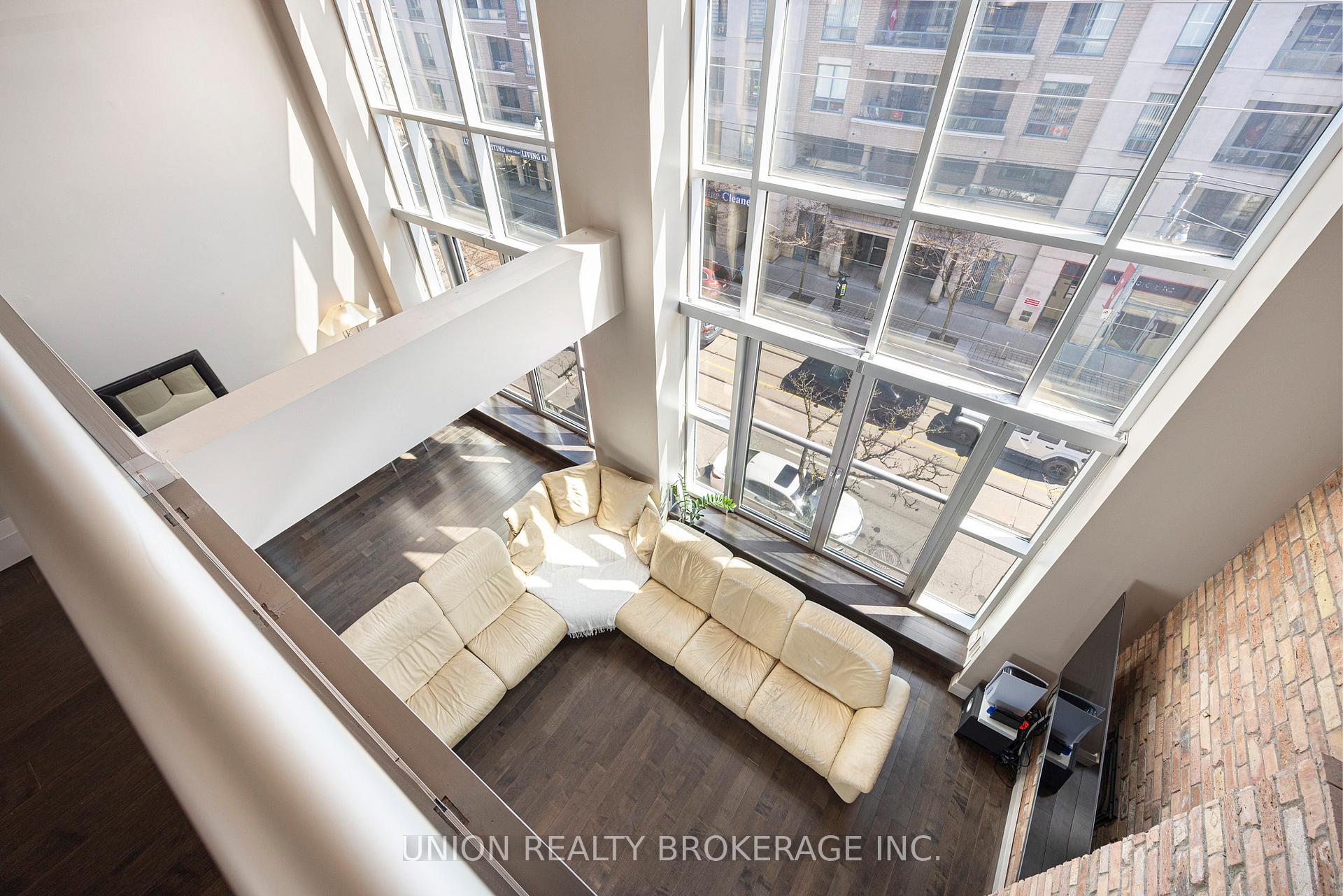 #303 - 1852 Queen Street, Toronto Unit: 303