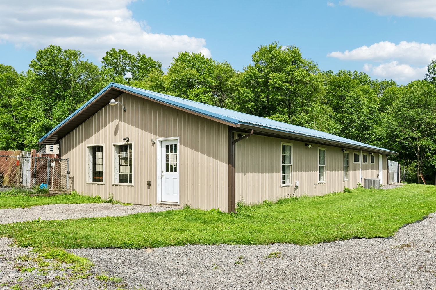 1593 Mercer Grove City ROAD