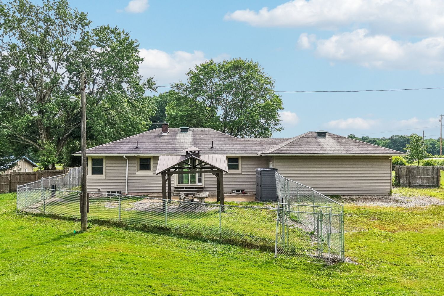 1593 Mercer Grove City ROAD