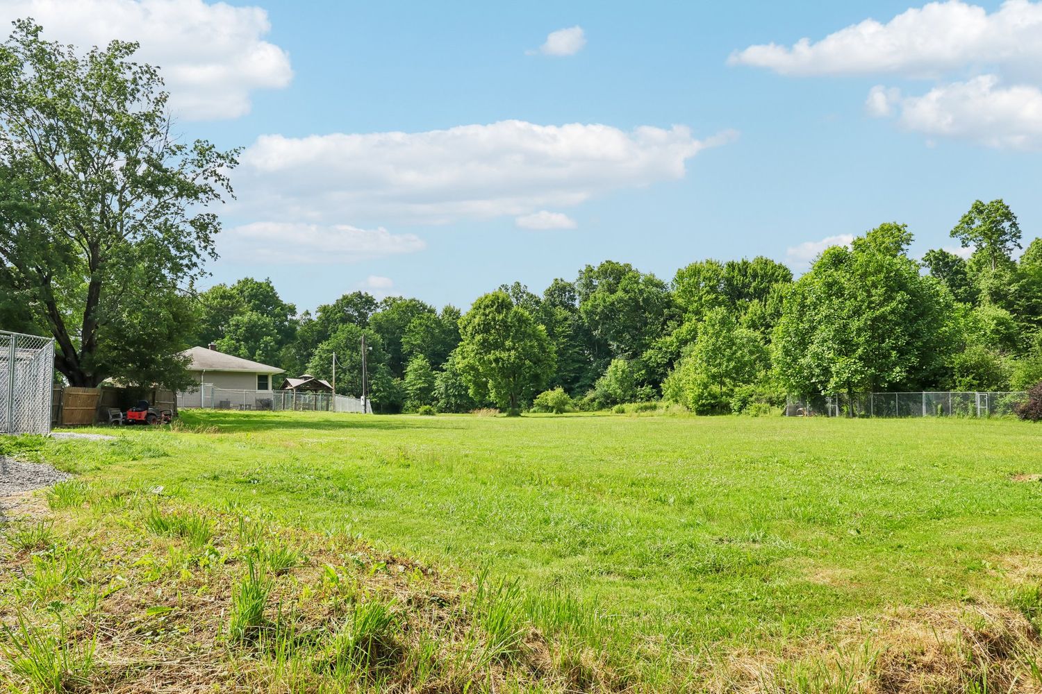 1593 Mercer Grove City ROAD