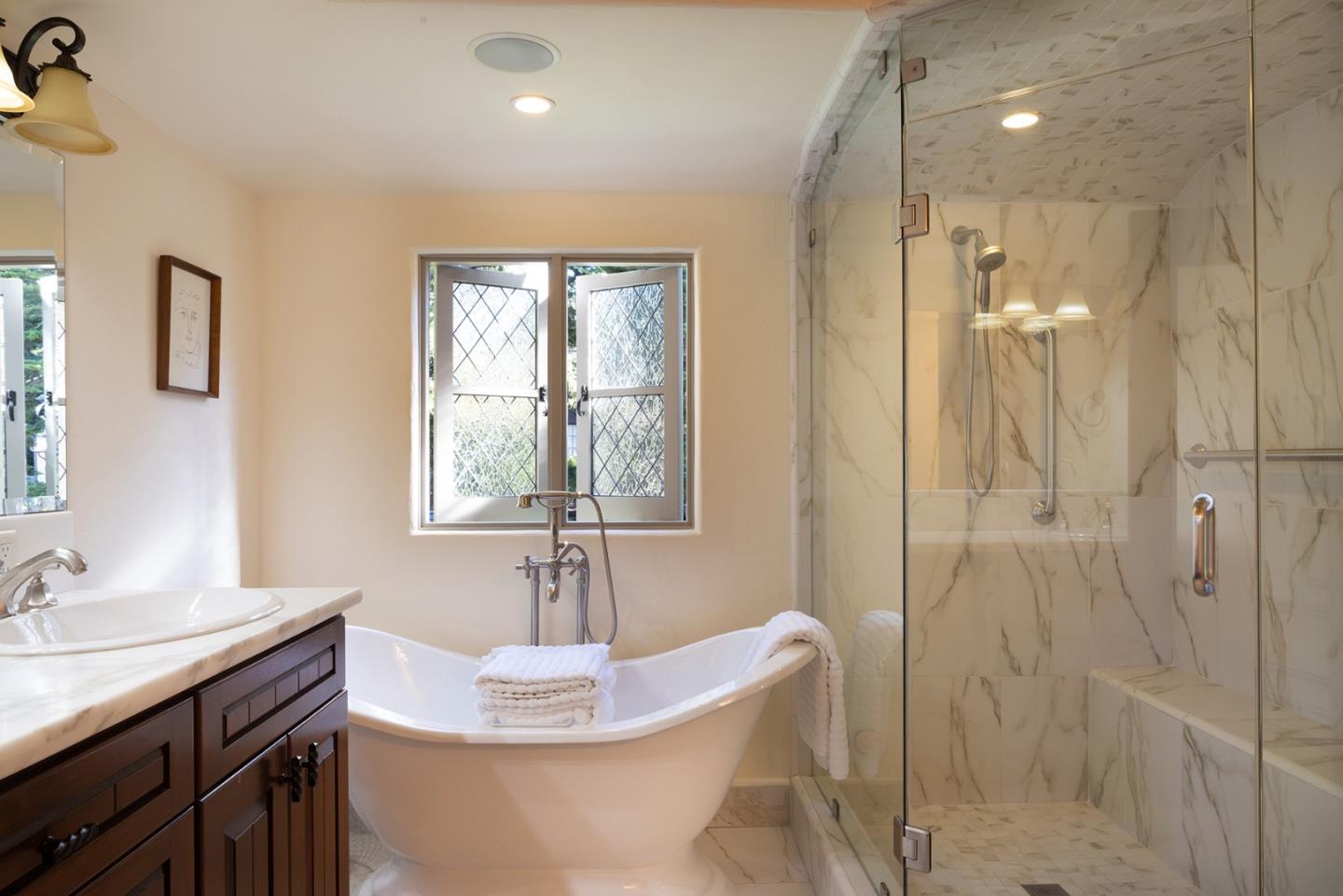 0 Carmelo 2 NW of 10th ST