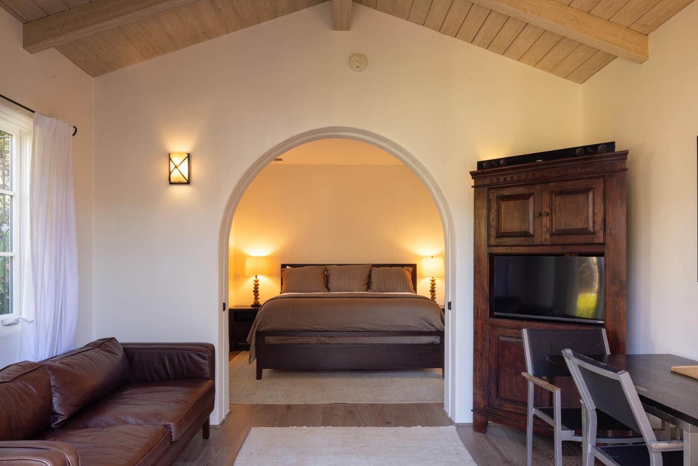 0 Carmelo 2 NW of 10th ST