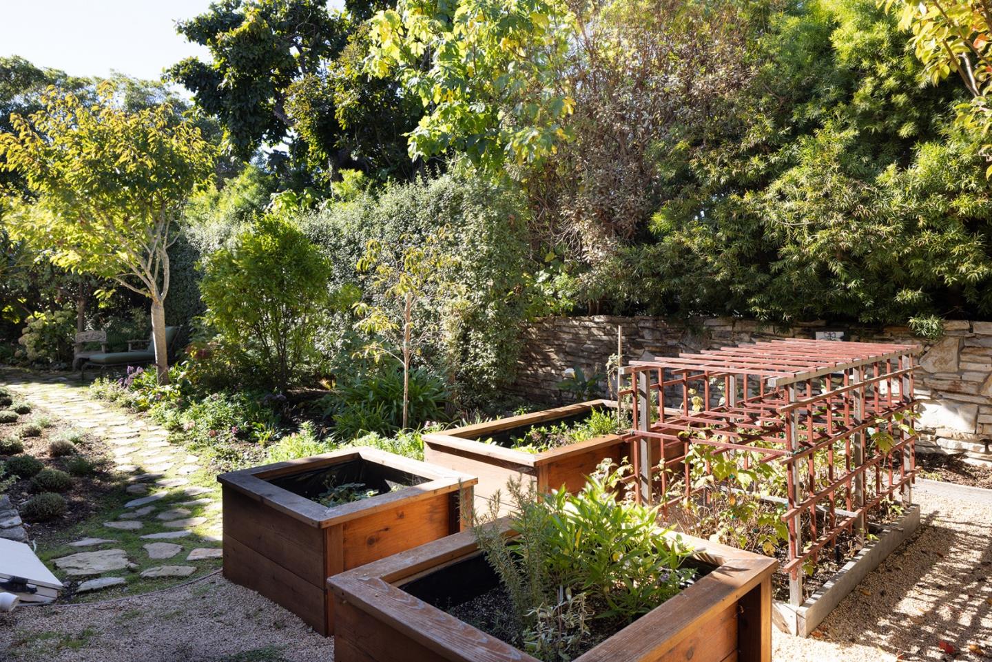 0 Carmelo 2 NW of 10th ST