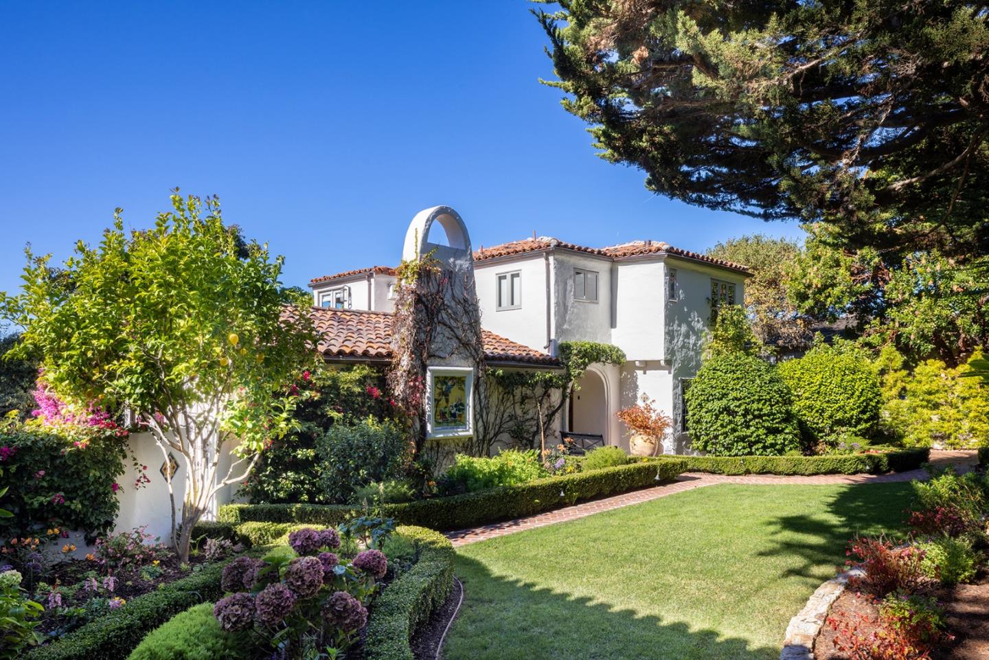 0 Carmelo 2 NW of 10th ST