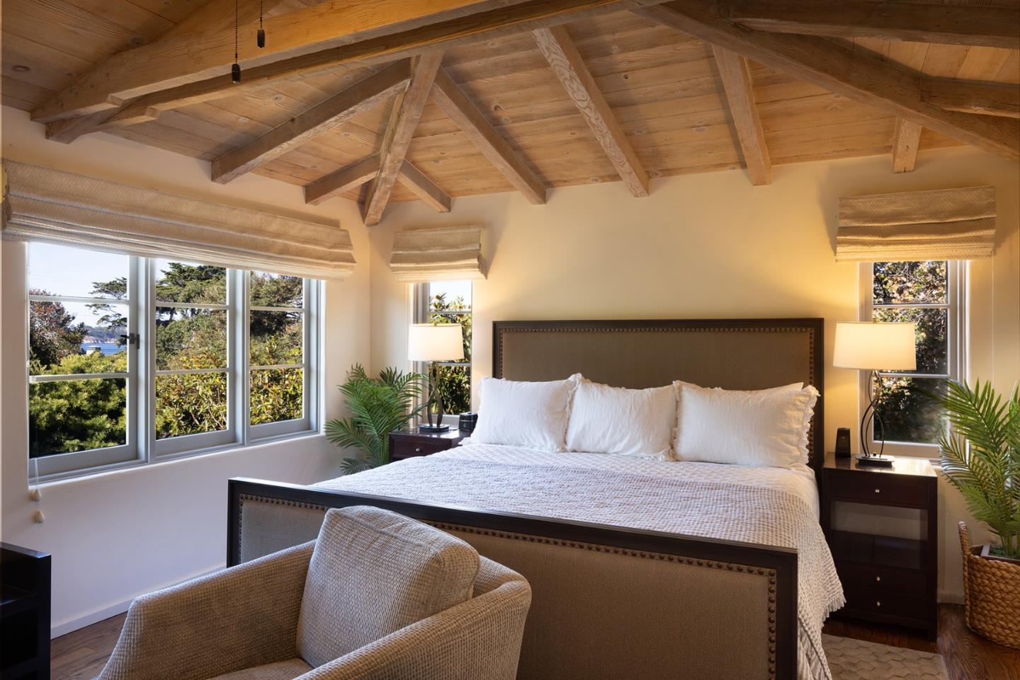 0 Carmelo 2 NW of 10th ST