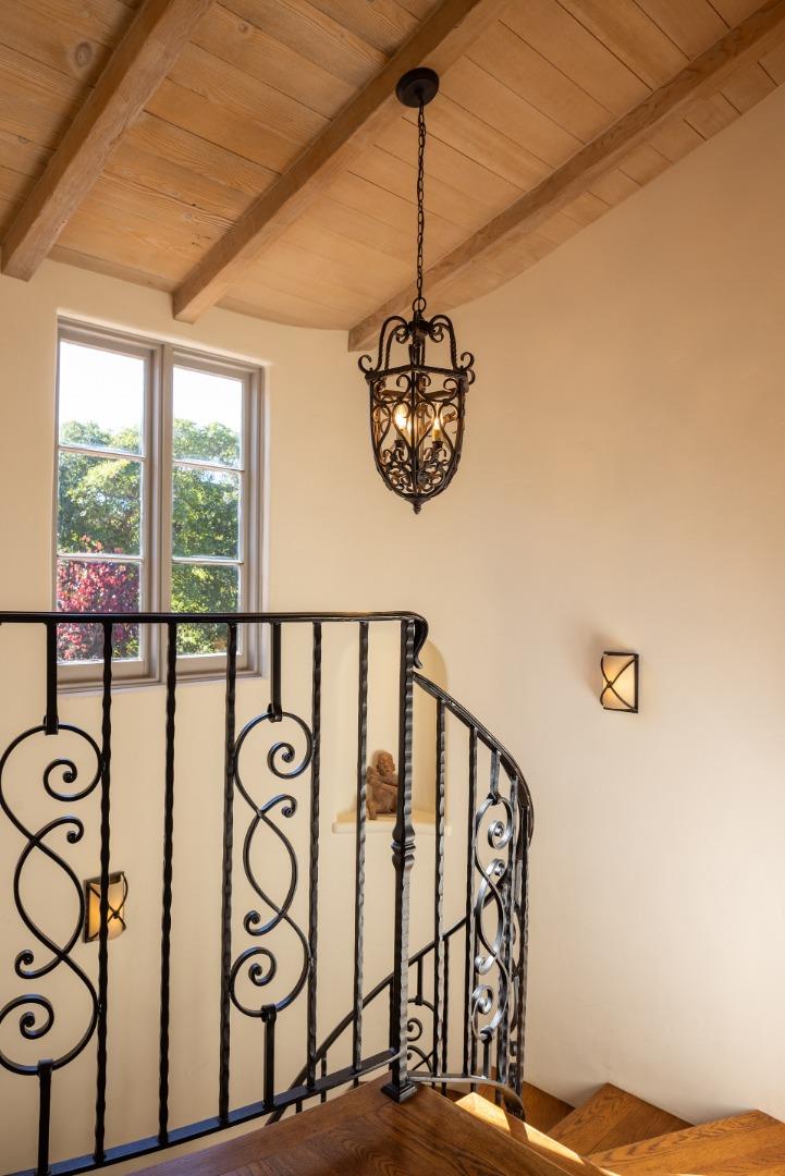 0 Carmelo 2 NW of 10th ST