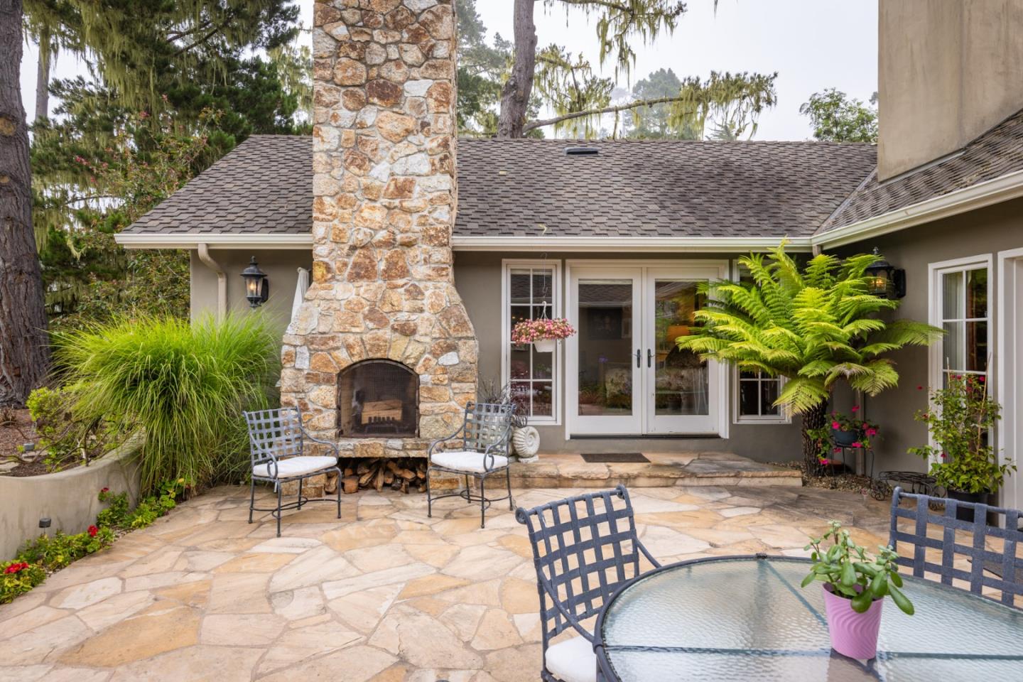 2922 Bird Rock RD