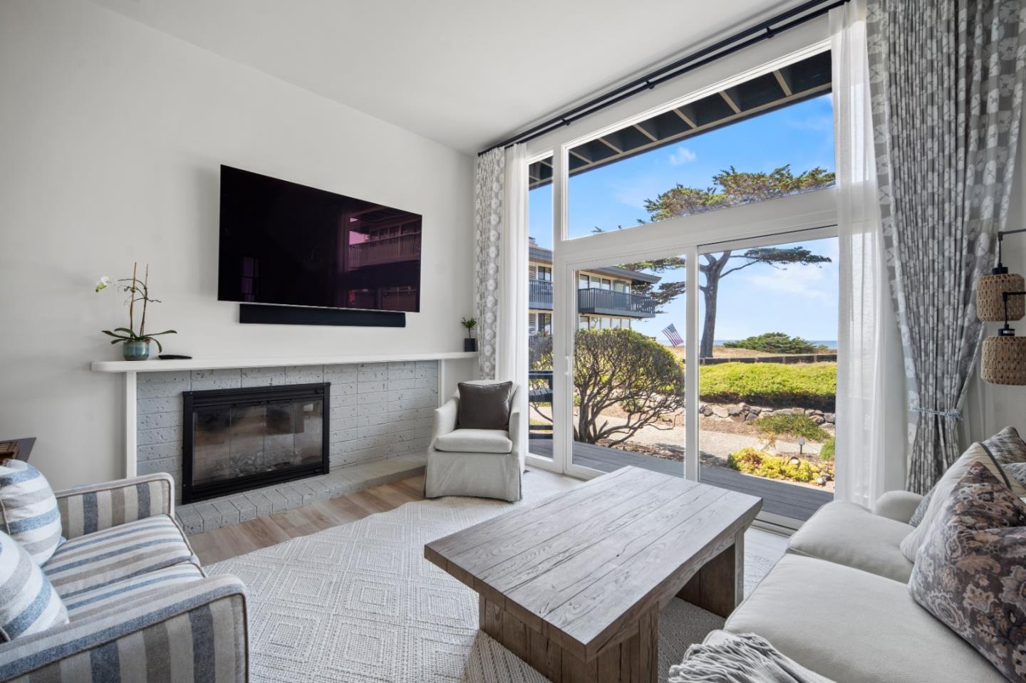 56 La Playa ST