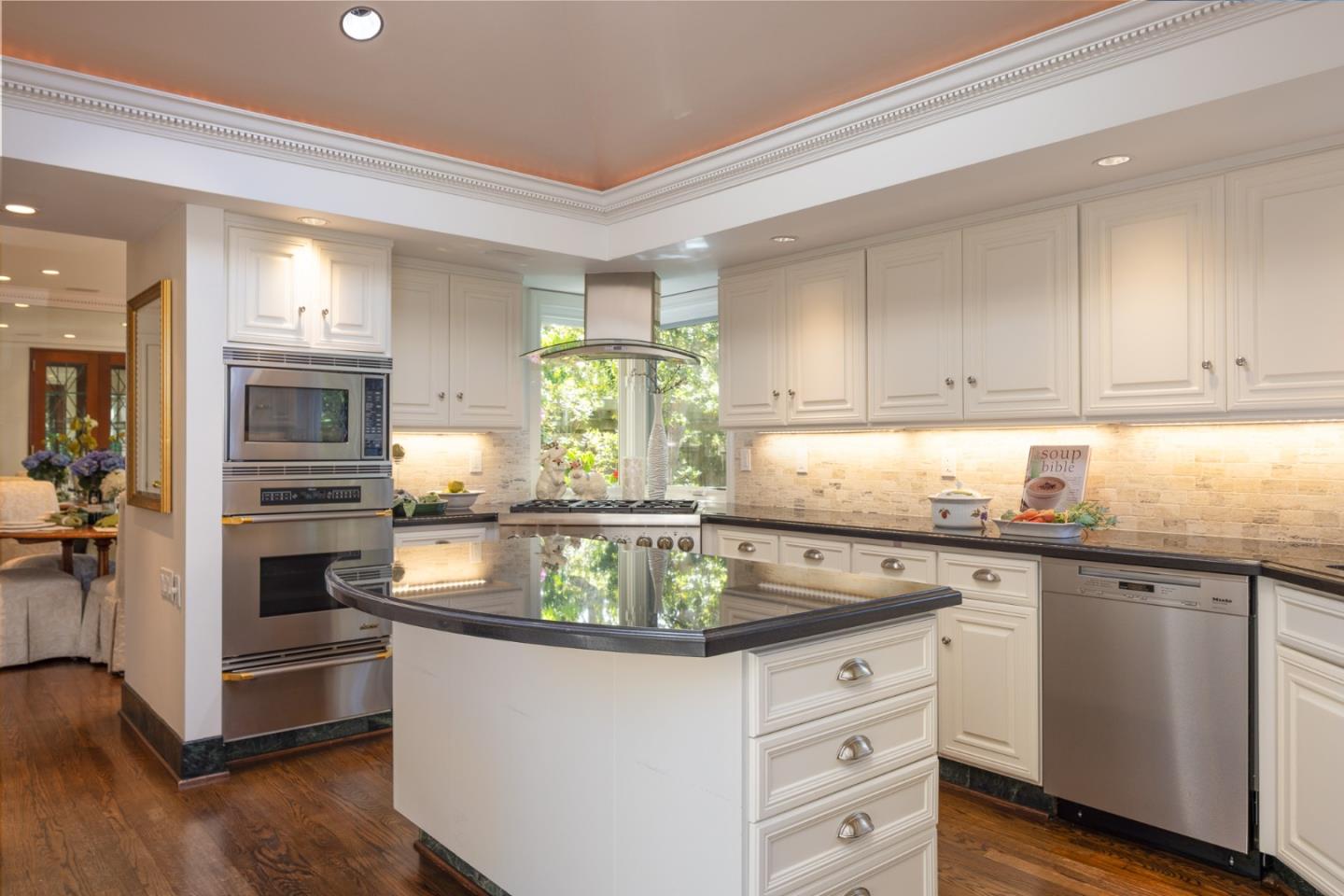 0 Forest 5 SW of 7th AVE