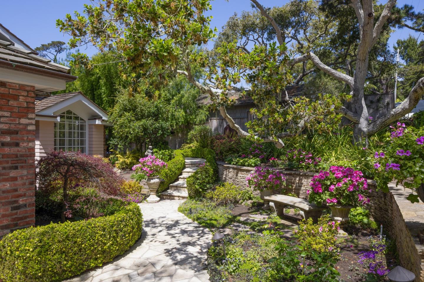 0 Forest 5 SW of 7th AVE