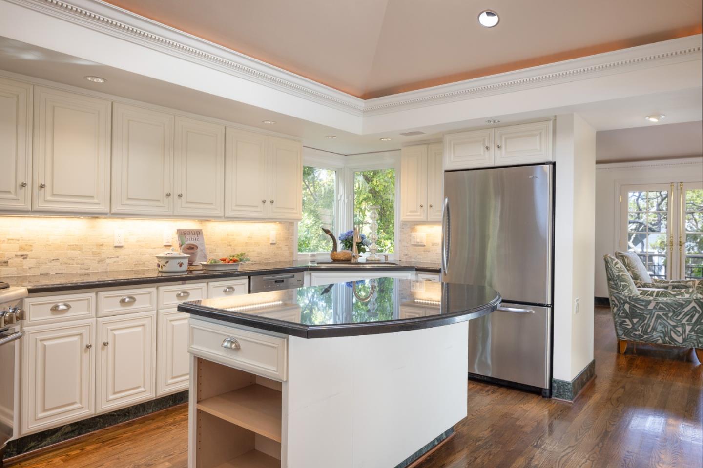 0 Forest 5 SW of 7th AVE