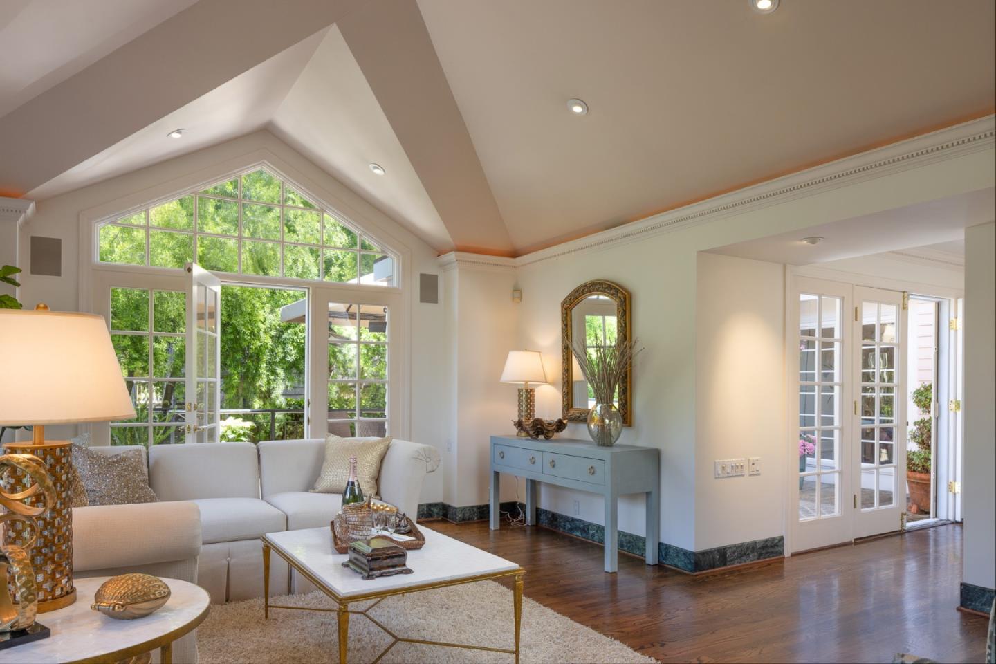 0 Forest 5 SW of 7th AVE