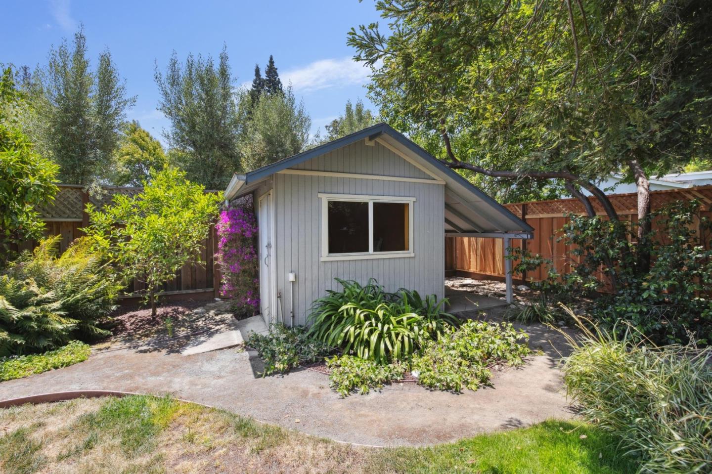 227 Santa Margarita Avenue