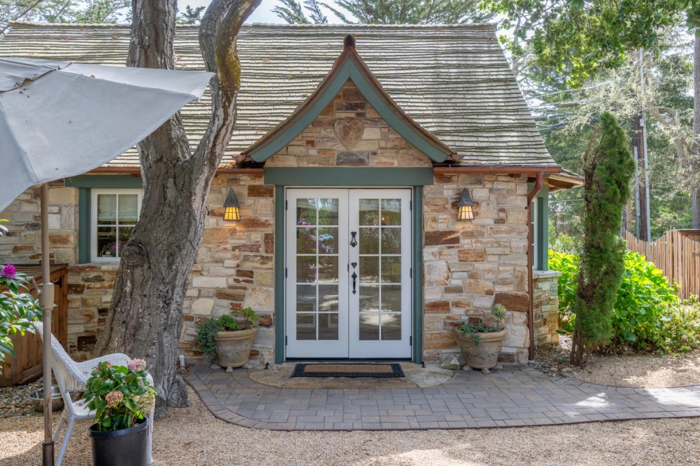 0 Junipero 2 NW of 3rd Avenue