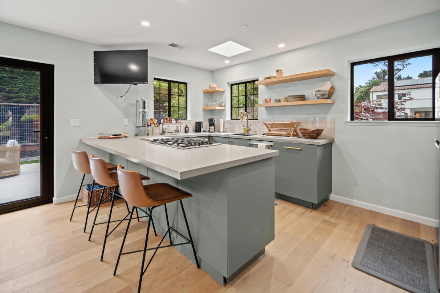 543 Asilomar Boulevard