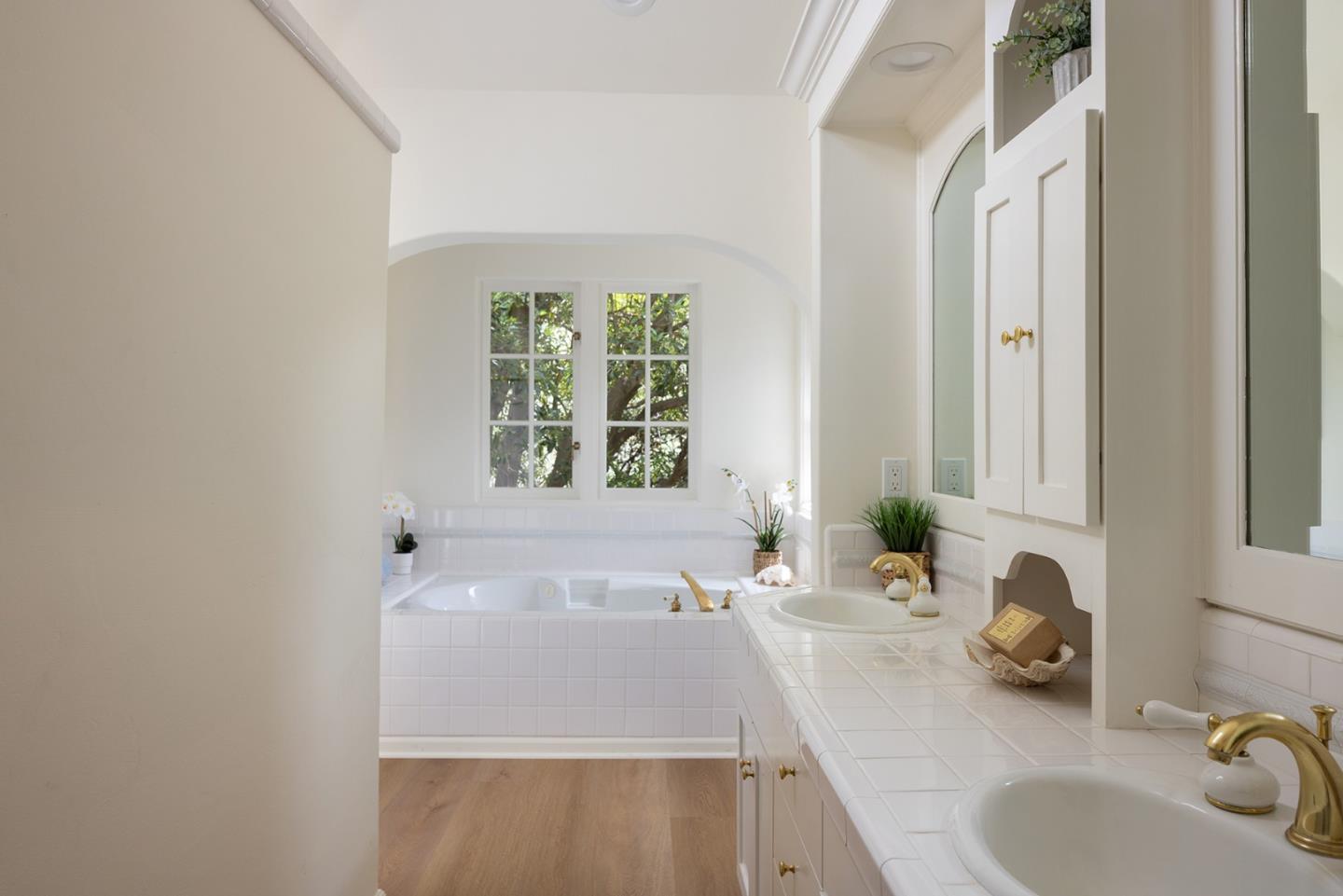 0 Forest 3 SE of 8th Avenue