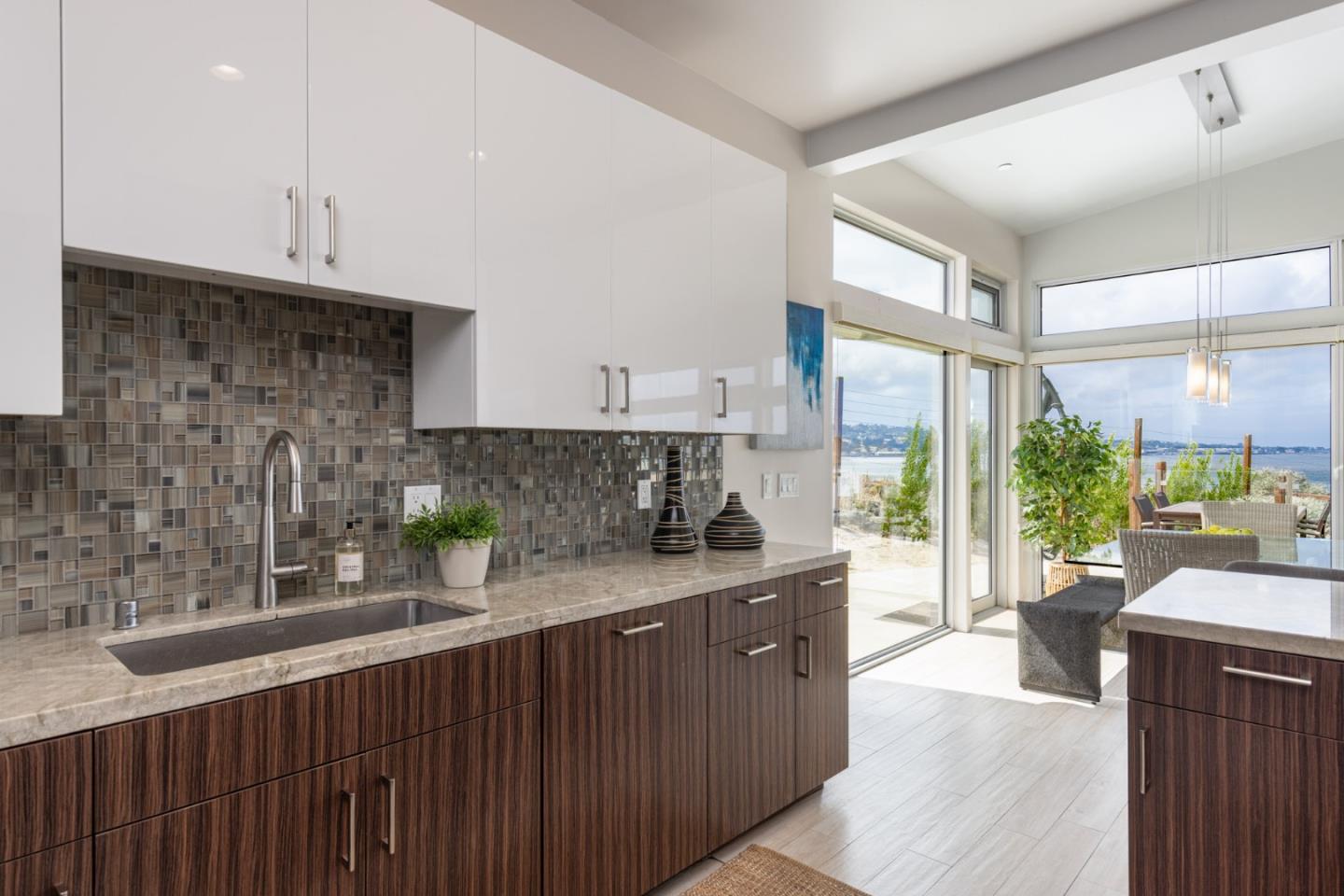 6 Spray Avenue