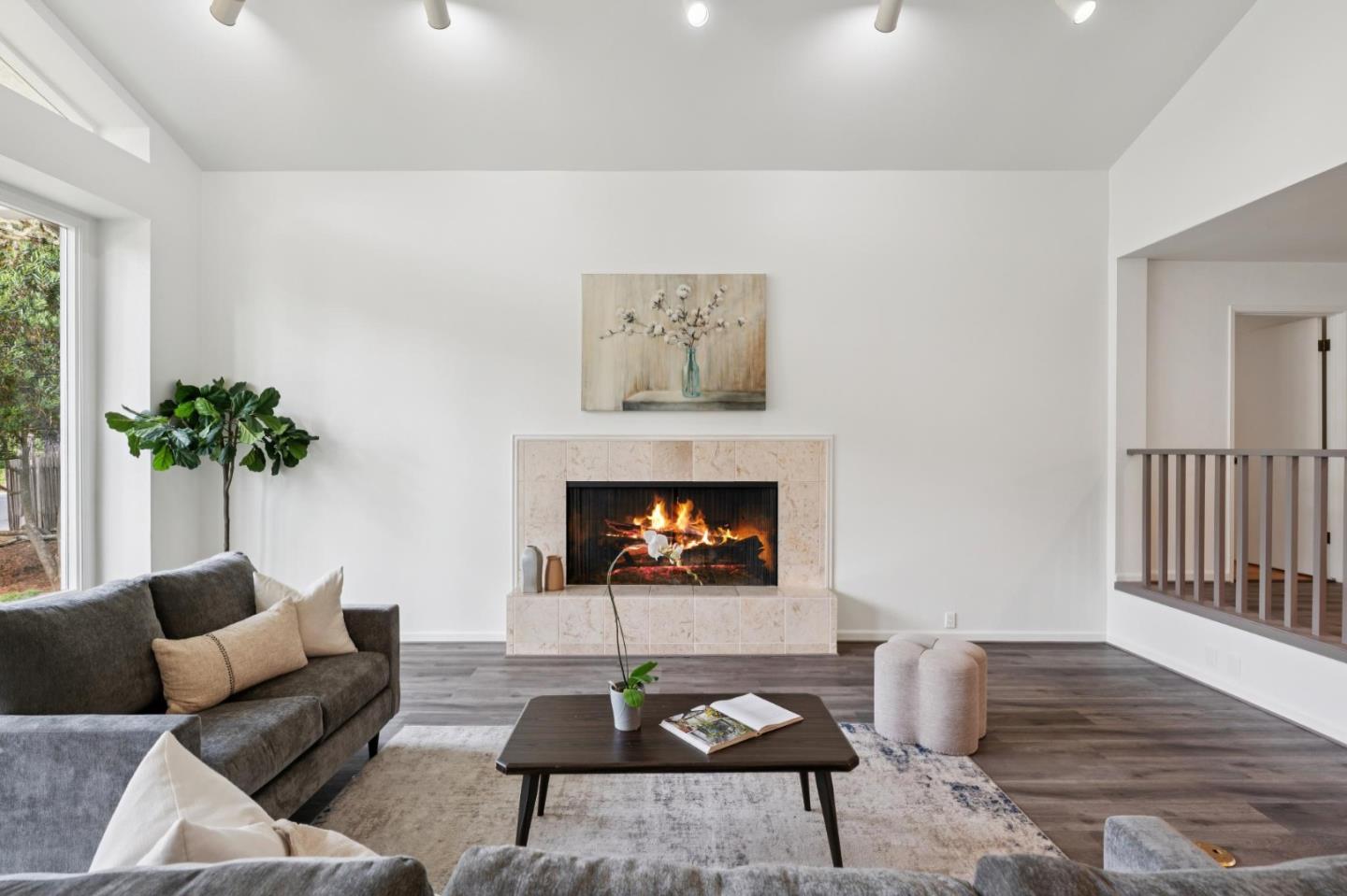4083 Sunset Lane