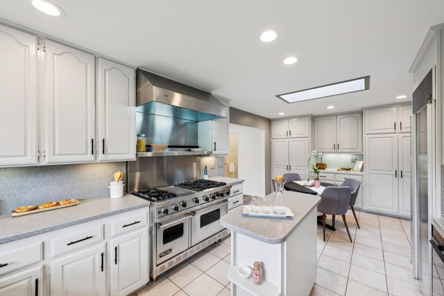 4083 Sunset Lane