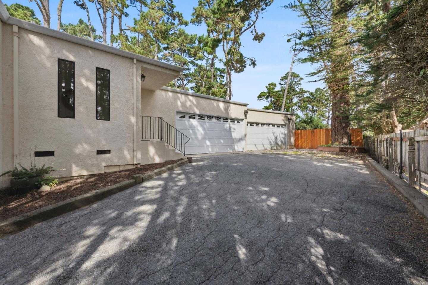 4083 Sunset Lane