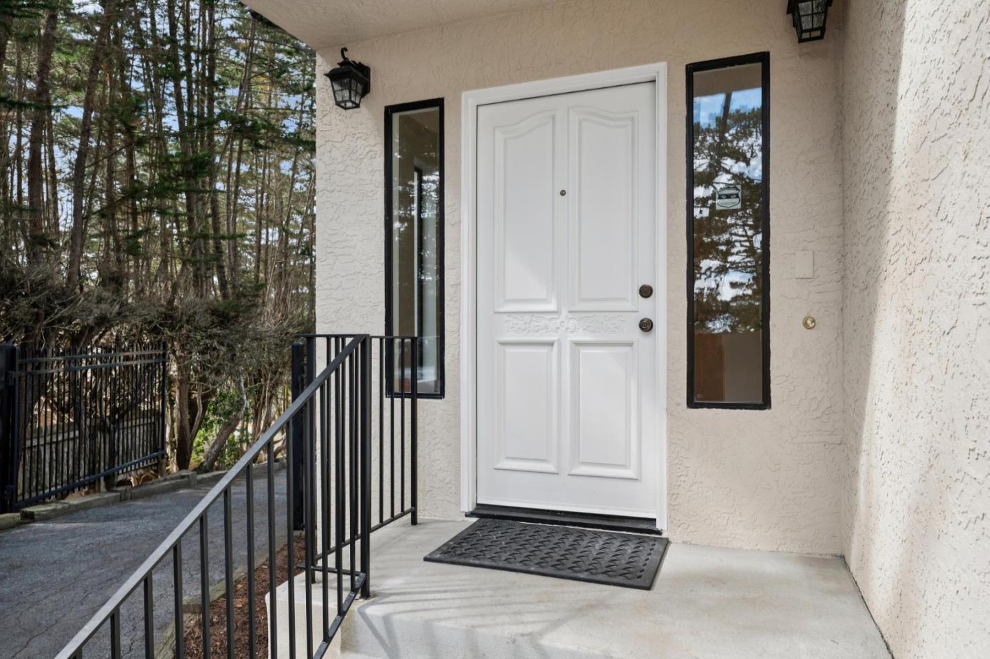 4083 Sunset Lane