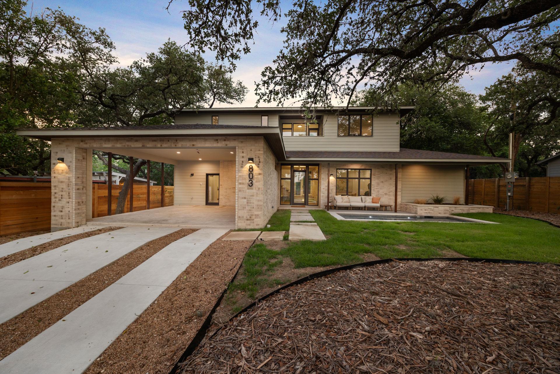 803 Herndon LN