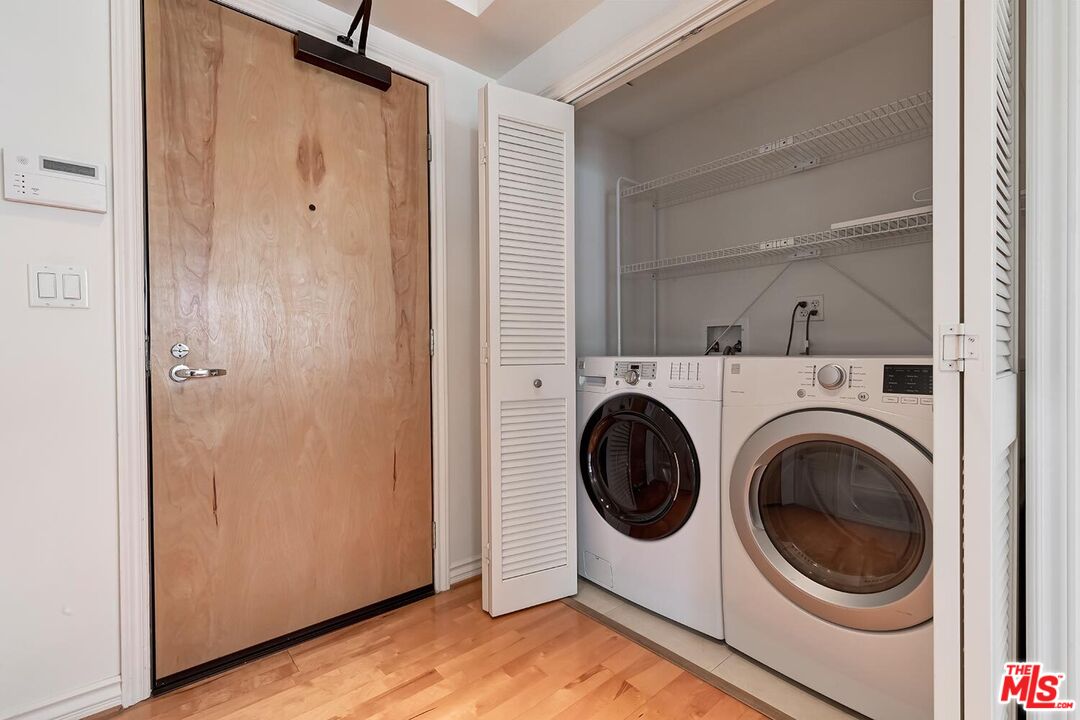 1241 S Westgate Ave Unit: 203