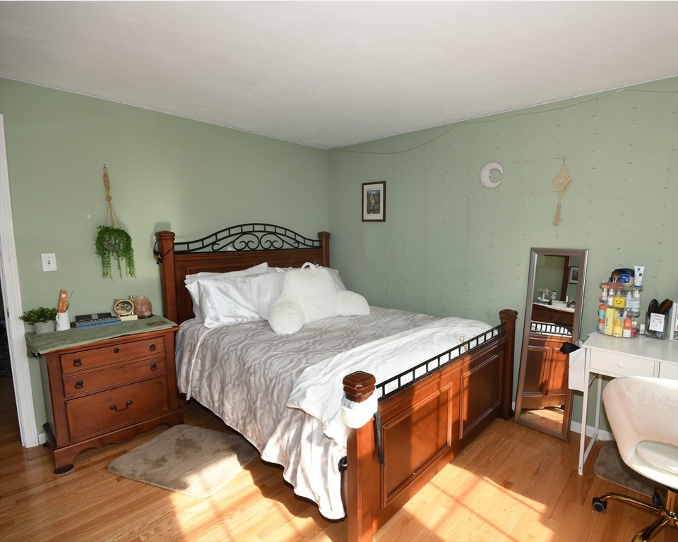 10 Pheasant Run Drive