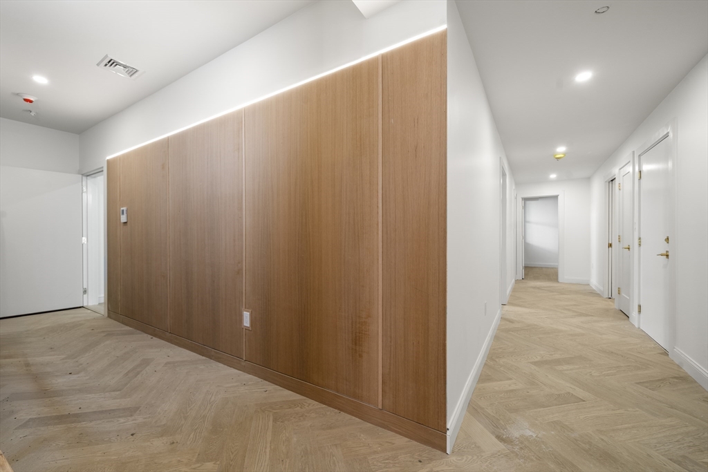 51 North Margin St # 3