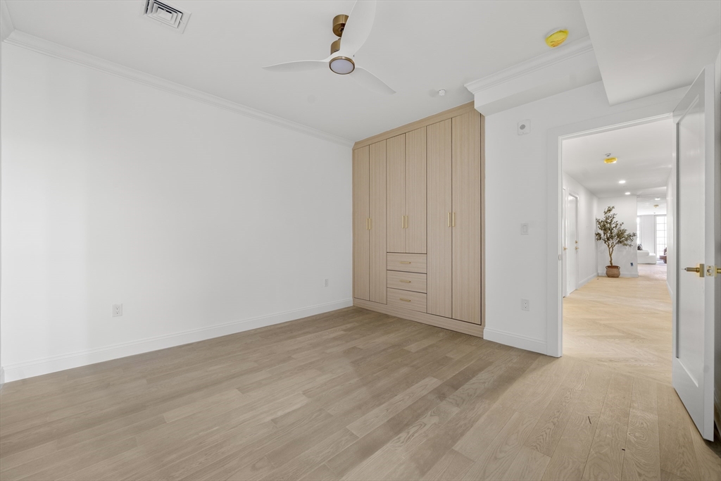 51 North Margin St # 3