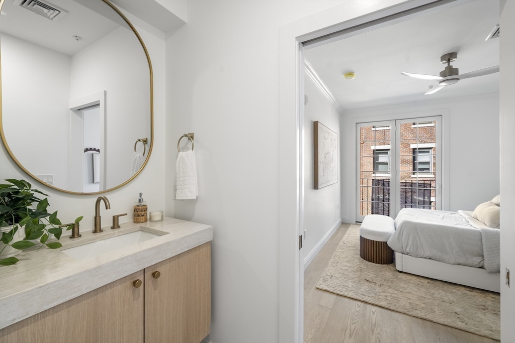51 North Margin St # 3