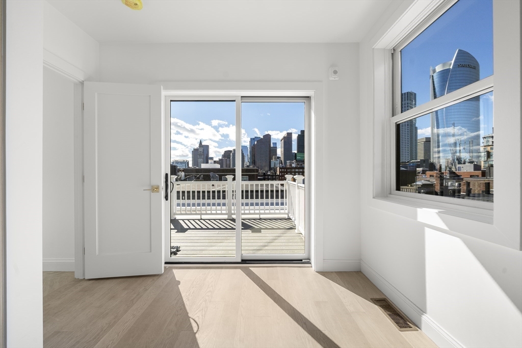 51 North Margin St # 4