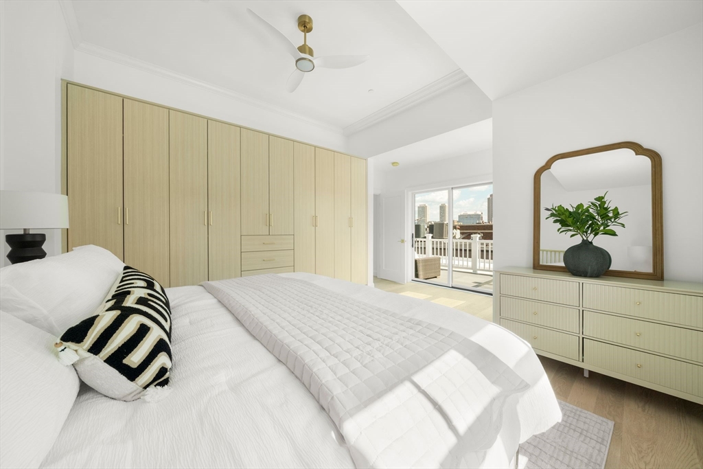 51 North Margin St Unit: uph4