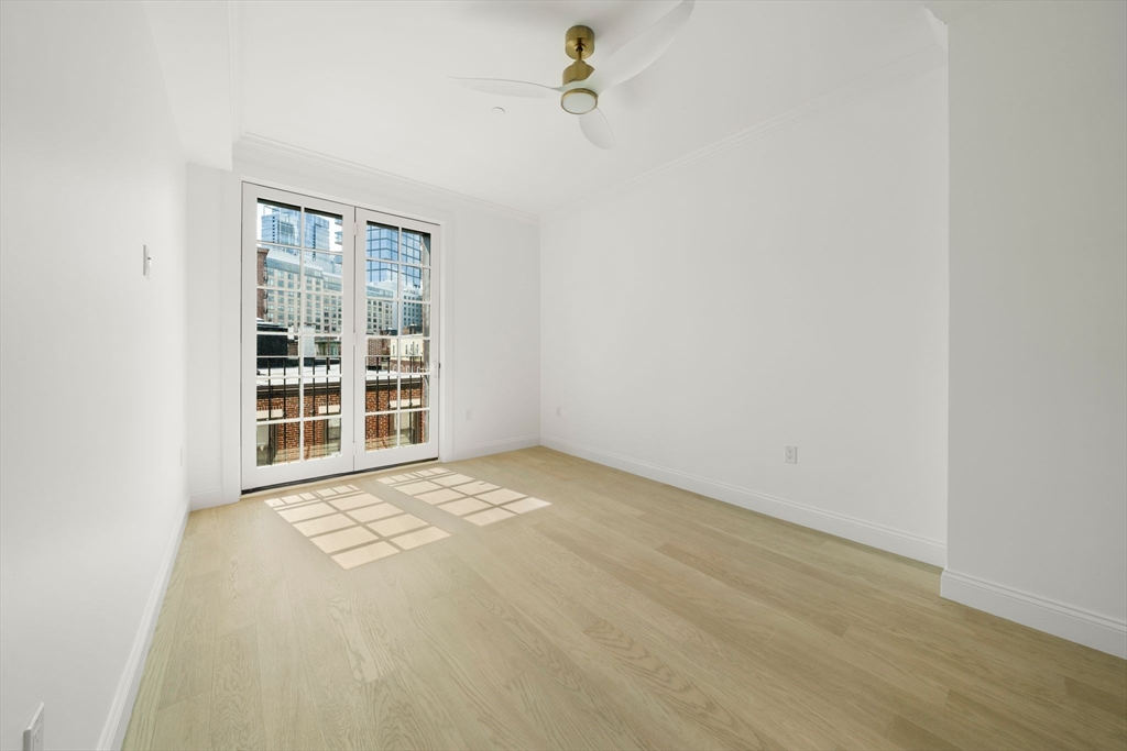 51 North Margin St Unit: uph4