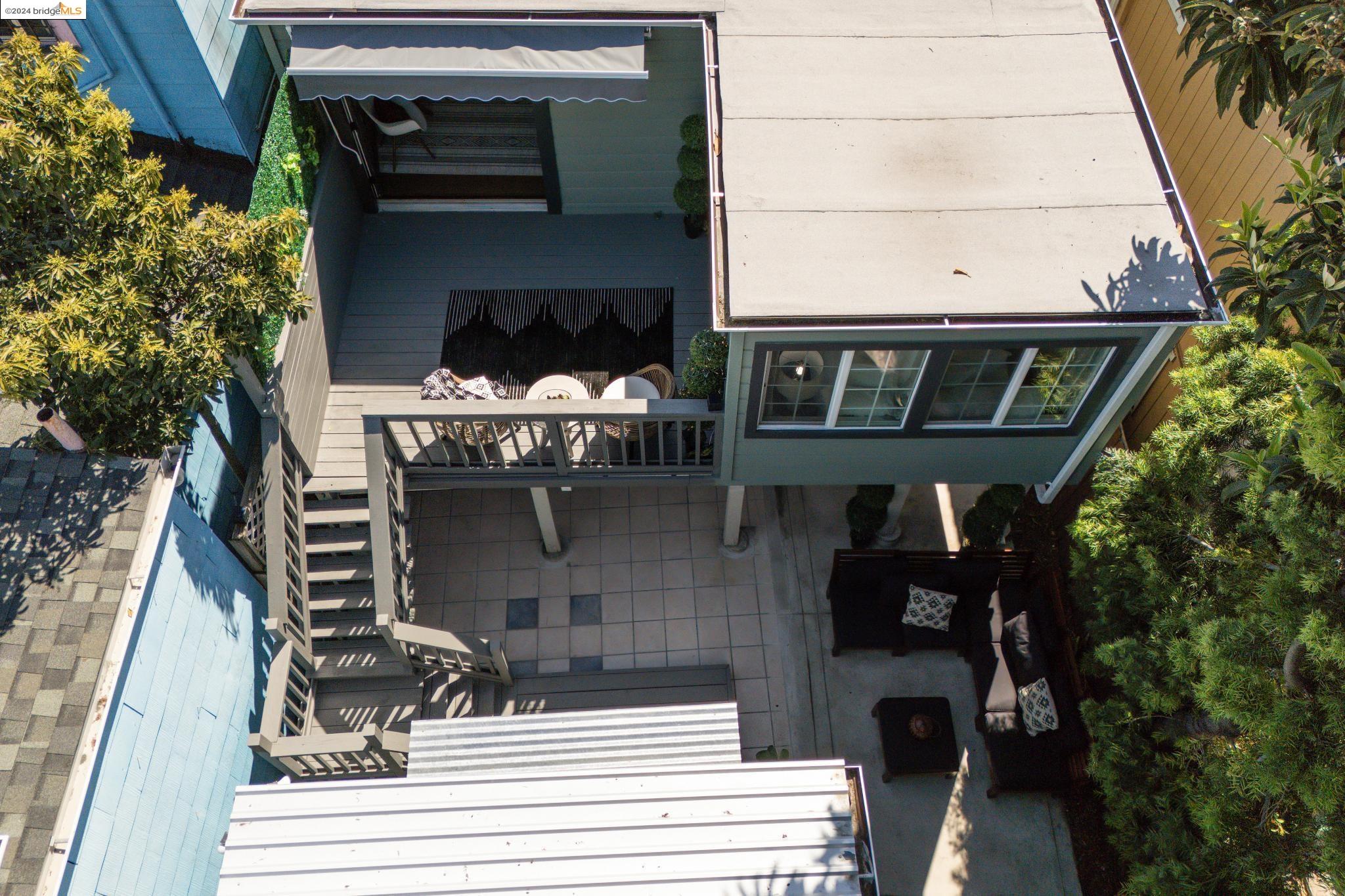 1643 9Th Ave