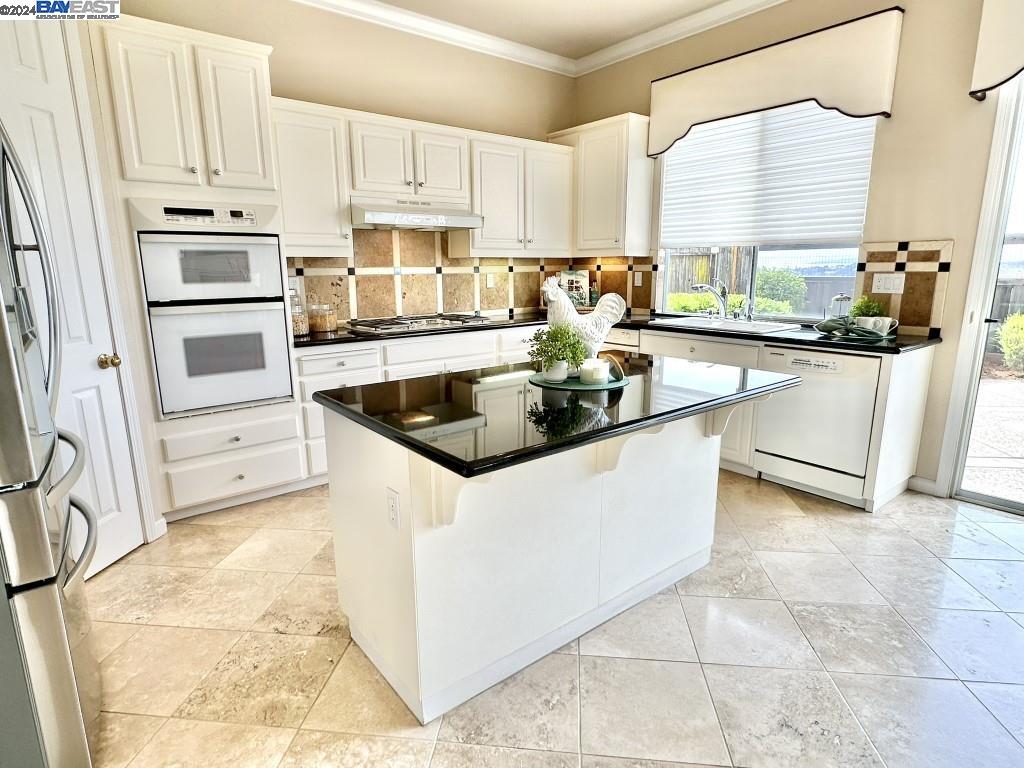 5192 Silver Birch Dr