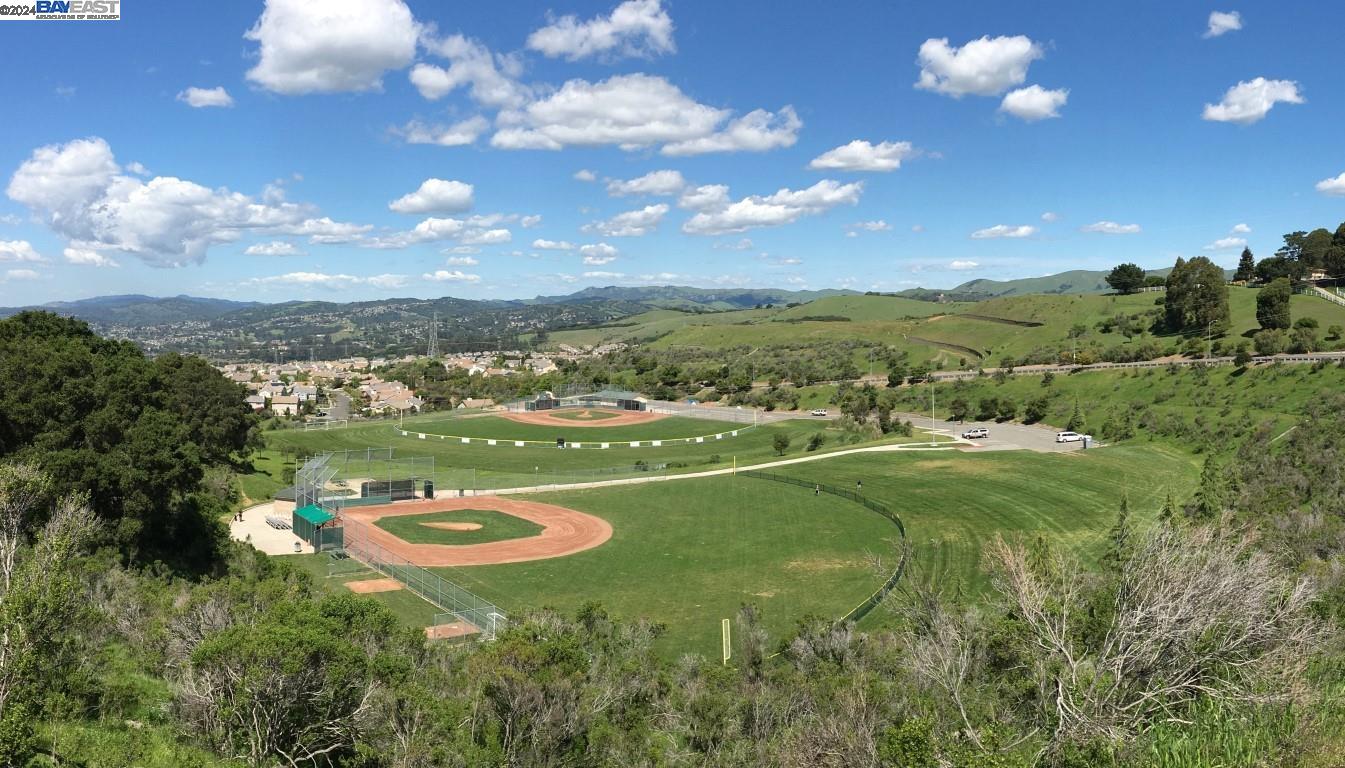 5192 Silver Birch Dr