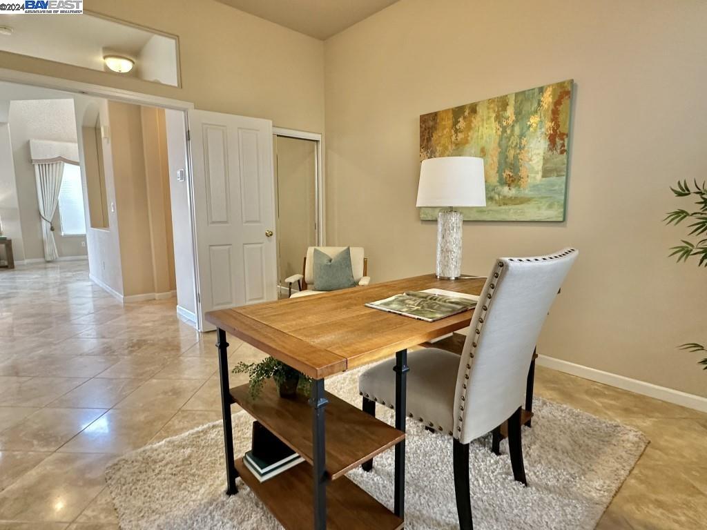 5192 Silver Birch Dr