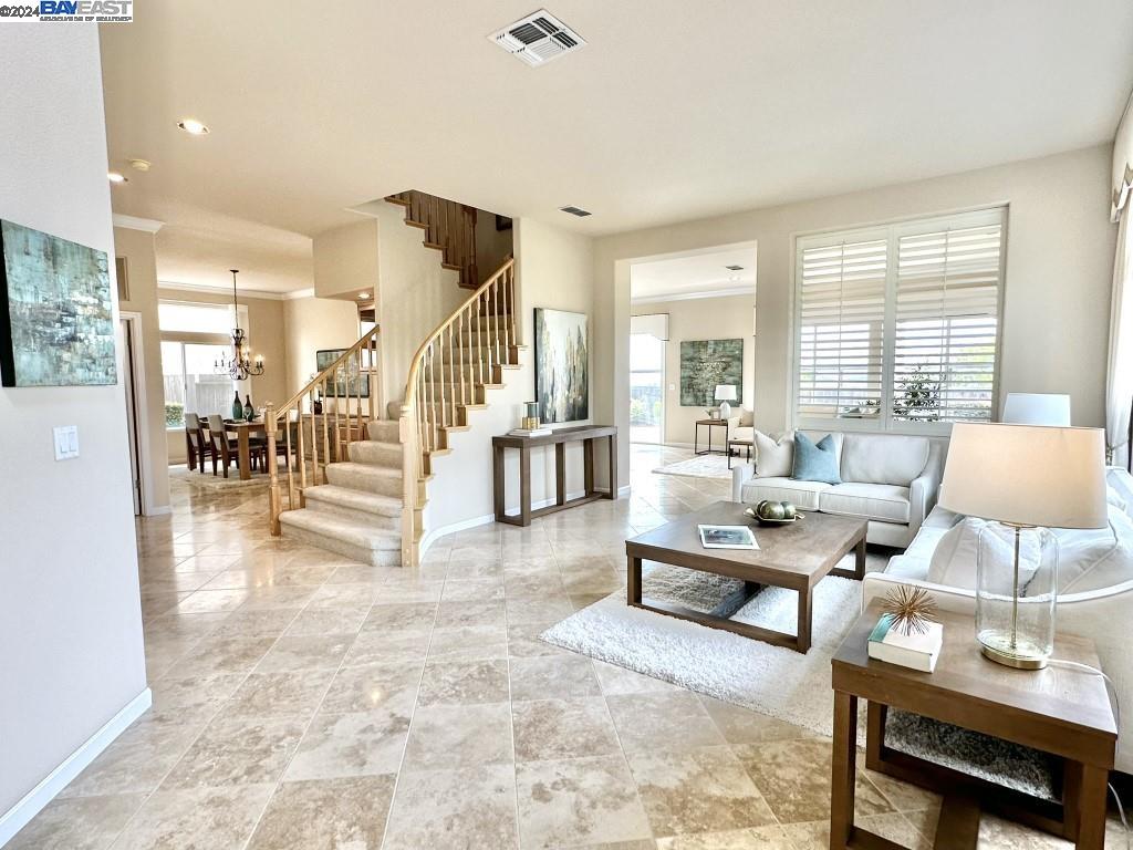 5192 Silver Birch Dr