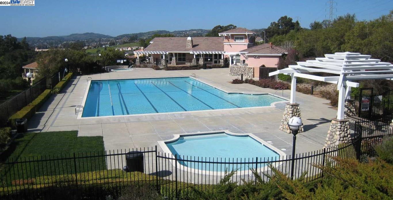 5192 Silver Birch Dr