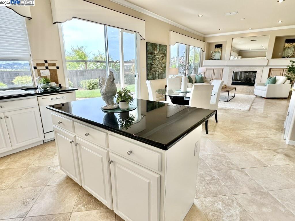 5192 Silver Birch Dr