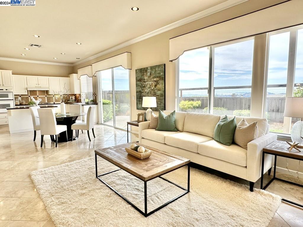 5192 Silver Birch Dr