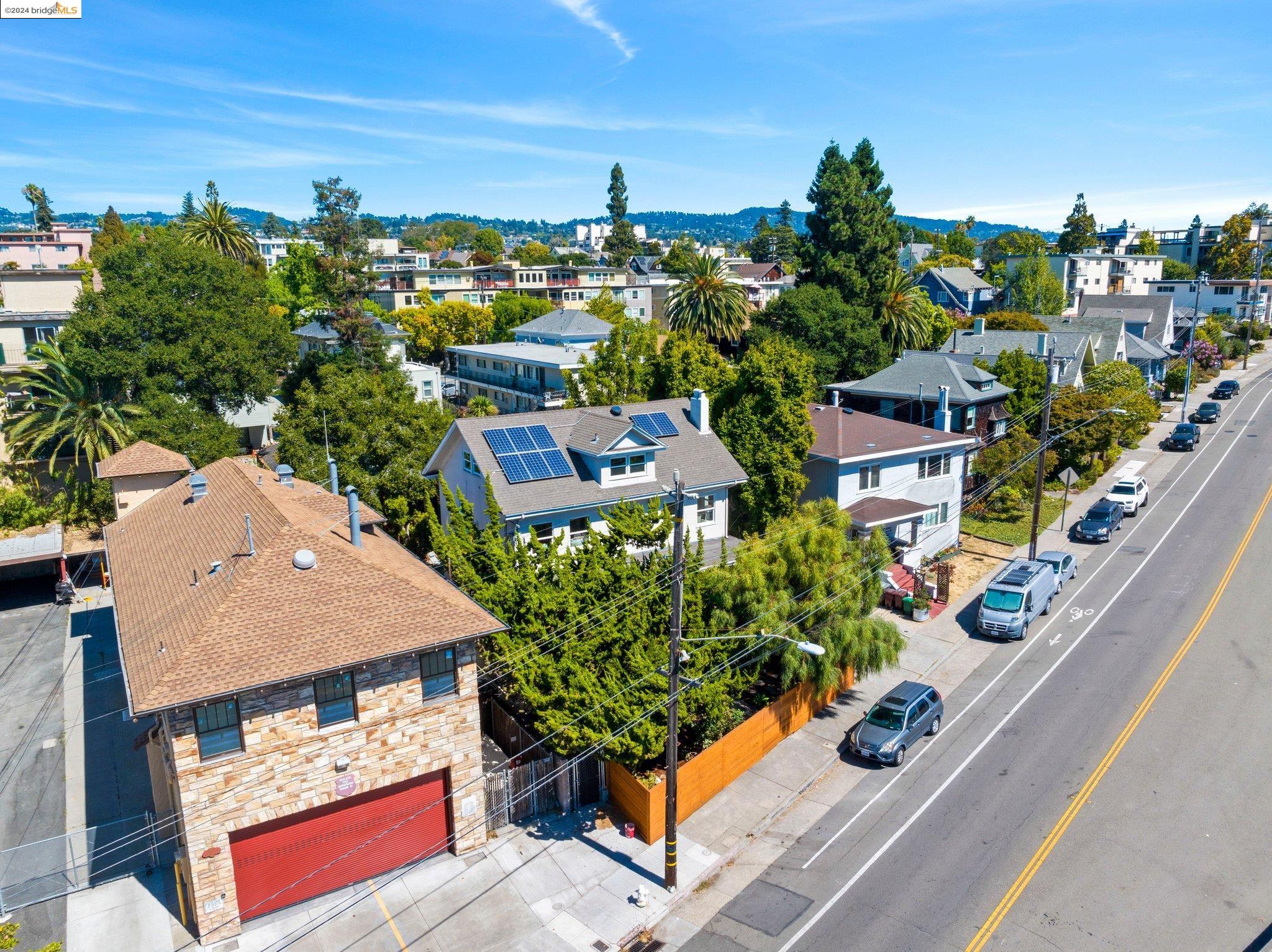 174 Santa Clara