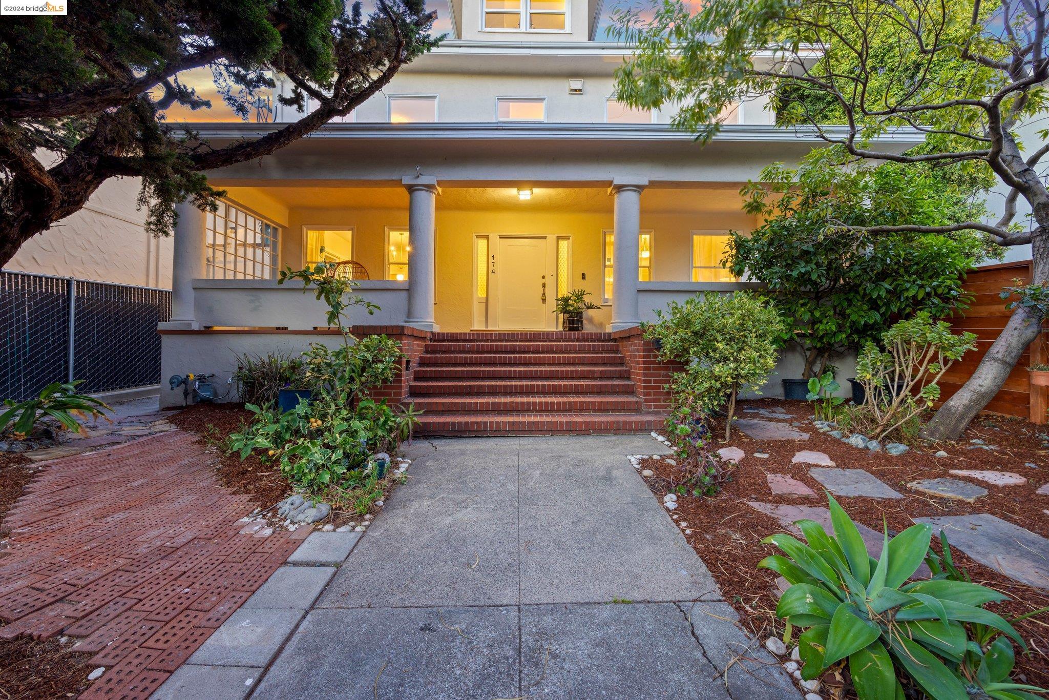 174 Santa Clara